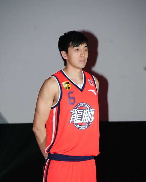 上给出更稳 上给出更稳